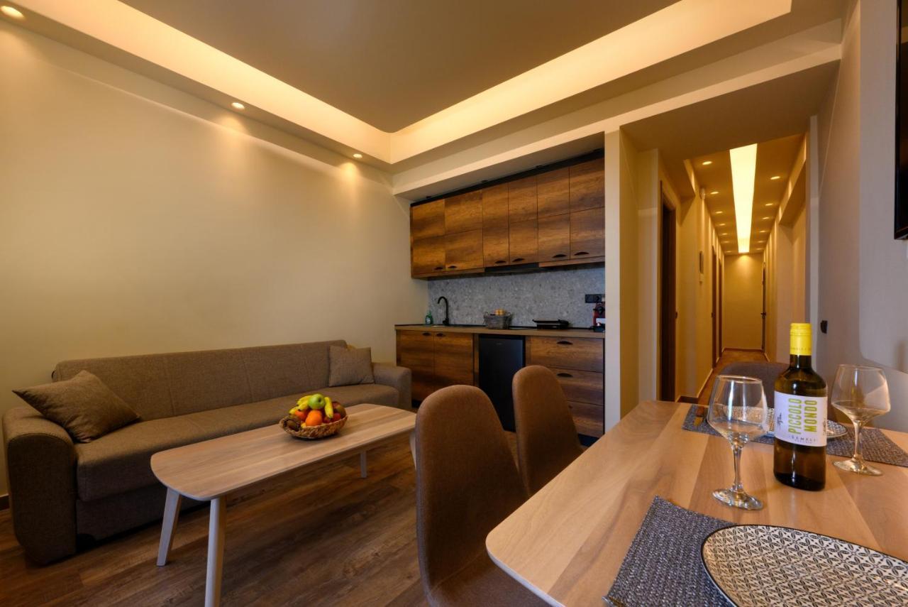 Seven Keys Luxury Suites Achilleion Exterior photo