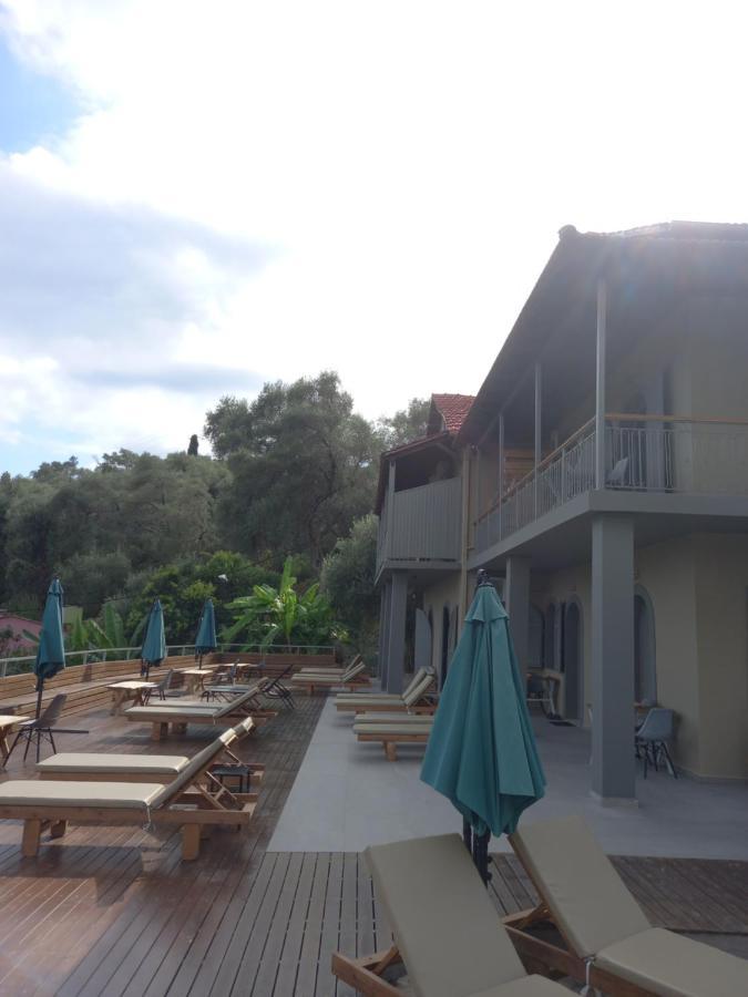 Seven Keys Luxury Suites Achilleion Exterior photo